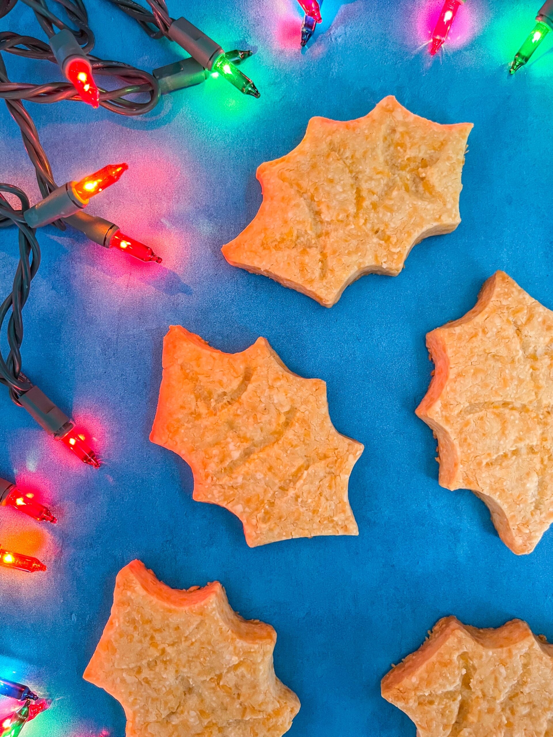 Holly Crackers
